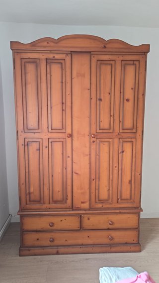 Armario 2 puerta + mesilla a juego PINO CANADIENSE