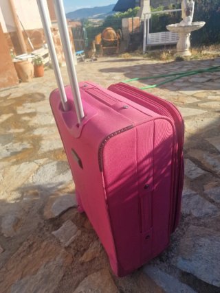 Maleta de viaje rosa