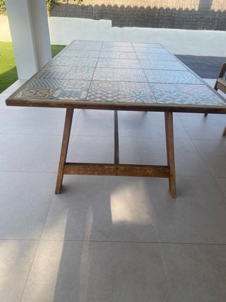 Mesa de jardín de madera