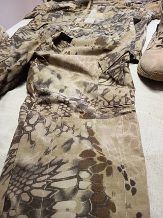 Conjunto Ropa Outdoor XXL + Botas 46