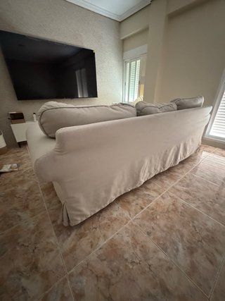 Sofa tres plazas ikea, modelo EKTORP