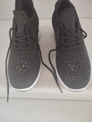 Botines negros mujer con cuña