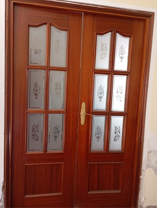 Puerta doble de salón con cristal