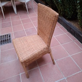 4 Sillas de Ratán + sillon de ratan