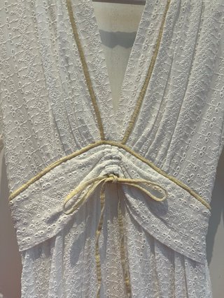 Vestido  blanco y beige Zara XS