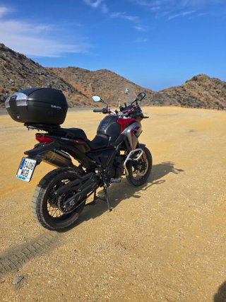 Moto Voge 650 DSX 2023 Roja/Plata