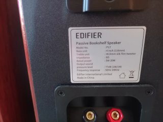 Altavoces Edifier P17 como nuevos