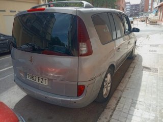 Renault Grand Espace 2008 aceptó cambio