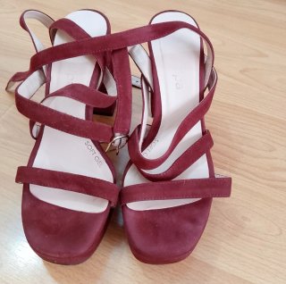 Sandali con tacco bordeaux