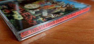The Beatles - Sgt Pepper's Lonely Hearts Club Band