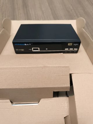 Receptor Satélite FREESAT V8 Super