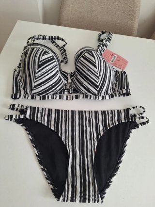 Bikini Hunkemöller T-95D Negro/Blanco Nuevo