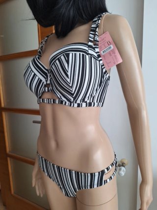 Bikini Hunkemöller T-95D Negro/Blanco Nuevo