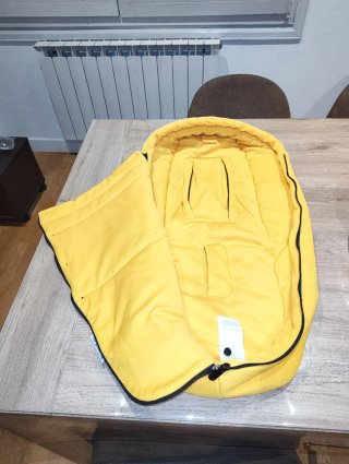 Saco Bugaboo Amarillo cómo nuevo