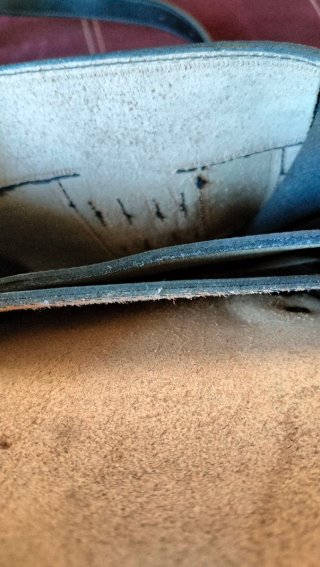 Bolso de piel negro