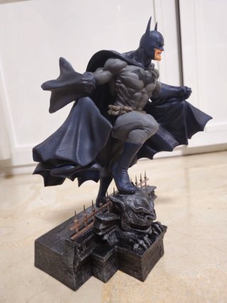 Figura Batman Diamond Gallery con Gárgola
