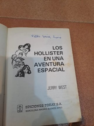 Los Hollister en una aventura espacial