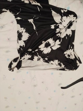 Vestido largo floral negro y blanco