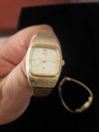 2 relojes de mujer clasicos citizen