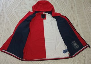 Cortavientos Tommy Hilfiger. Hombre.