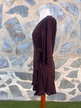 Vestido cruzado estampado rojo y negro