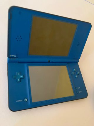 Nintendo DS XL Blu + Gioco Beyblade