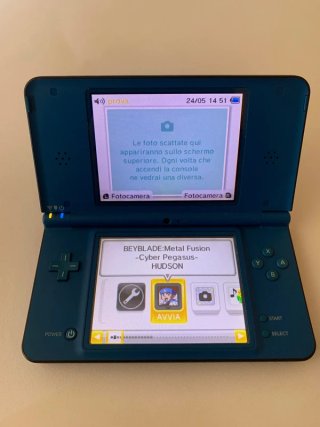 Nintendo DS XL Blu + Gioco Beyblade