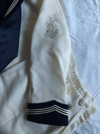 Traje Comunión Niño crudo y azul marino. Talla 10