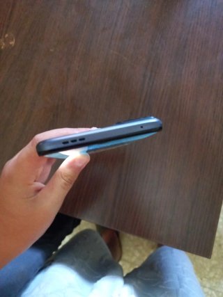TCL A40