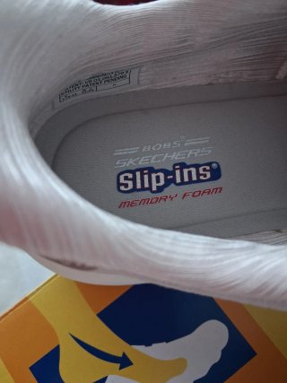 Zapatillas Skechers Bobs Blancas y grises