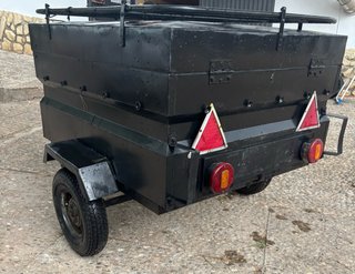 Remolque de carga ligero negro