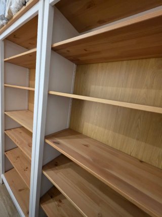 Estantería de madera blanca (dos unidades)