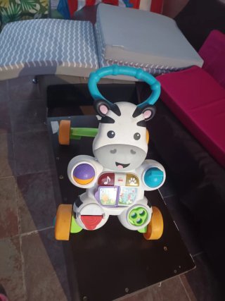 Andador infantil musical cebra