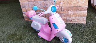 Moto Nancy rosa