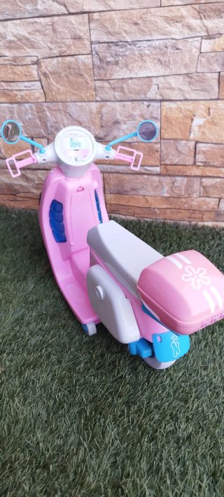 Moto Nancy rosa