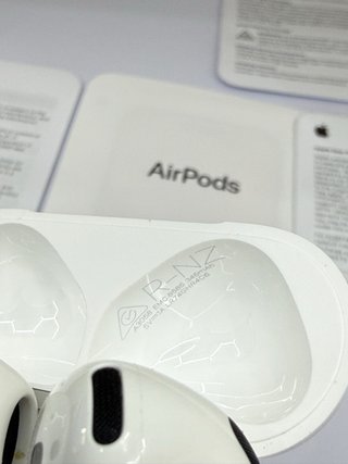 Airpods 4 Apple Bianchi