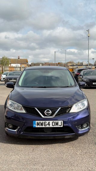 Nissan Pulsar VOLANTE A LA DERECHA