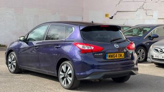 Nissan Pulsar VOLANTE A LA DERECHA