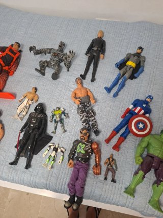 Lote Figuras Marvel, WWE, Star Wars