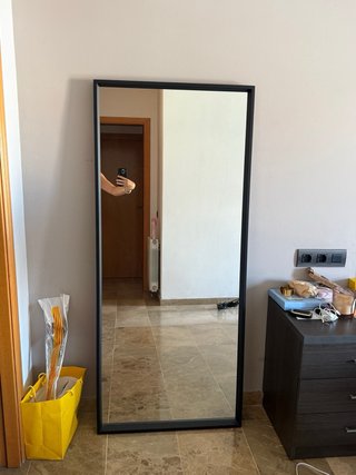 Somier + Colchón + Espejo + Ventilador