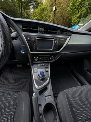 Toyota Auris 1.8 Hybrid Active Automático – 2012 -