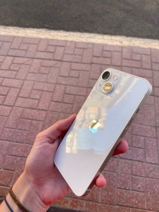 iPhone 13 Apple