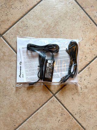Pioneer DJ DDJ-REV5 Controller
