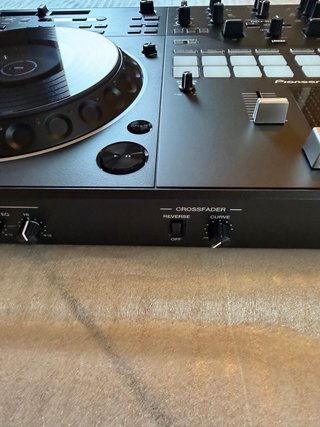 Pioneer DJ DDJ-REV5 Controller