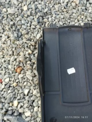 TAPA BATERIA MOTOR BORNES 12V SEAT AUDI SKODA TDI