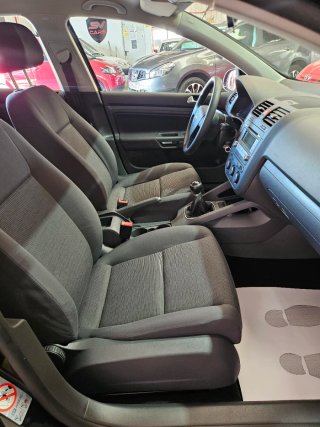 Volkswagen Golf 1.6 gasolina,solo 25.000k,1 dueño.