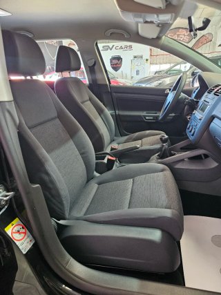 Volkswagen Golf 1.6 gasolina,solo 25.000k,1 dueño.