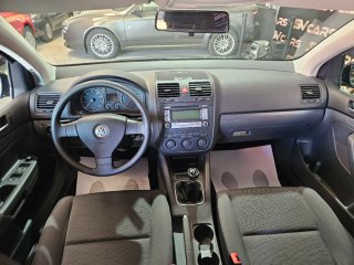 Volkswagen Golf 1.6 gasolina,solo 25.000k,1 dueño.
