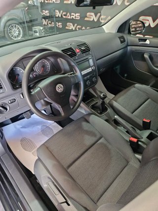 Volkswagen Golf 1.6 gasolina,solo 25.000k,1 dueño.