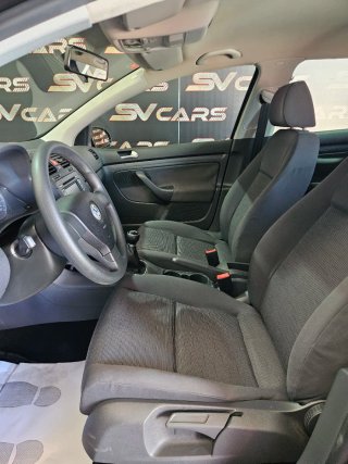 Volkswagen Golf 1.6 gasolina,solo 25.000k,1 dueño.